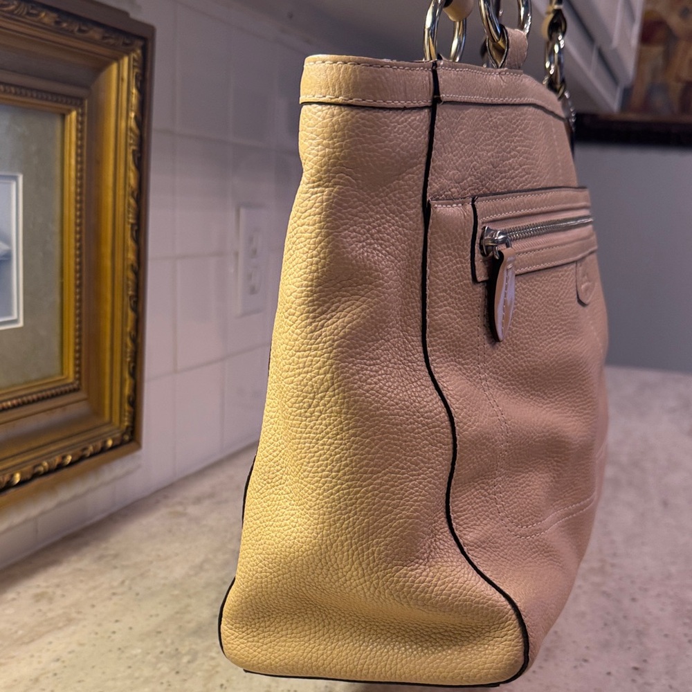 Coach Beige Leather Tote Bag - Picture 4 of 15
